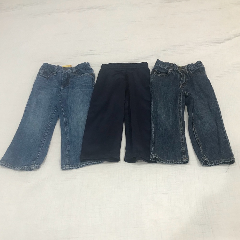 Boys 3pcs pants bundle . Size 2T.